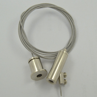 Pince de câble avec l'attachement de plafond pour allumer des accessoires de suspension