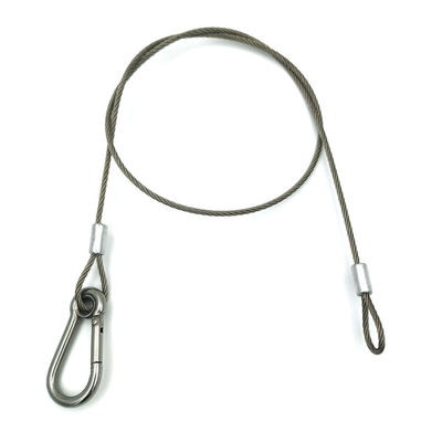 Cable suspendu pour haut-parleurs à LED