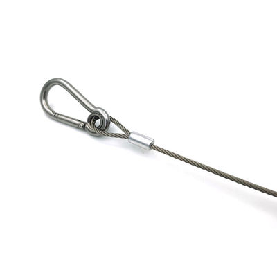 Cable suspendu pour haut-parleurs à LED