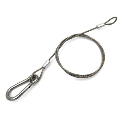 Cable suspendu pour haut-parleurs à LED