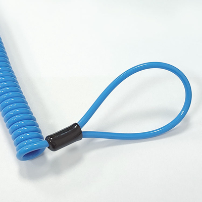 La spirale élastique de corde a lové l'outil Lanyard With Plastic Sleeves de câble