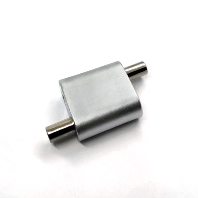 Le câble est équipé d'une prise en boucle de 25*25 mm, insert de 1,8 à 2,0 mm.